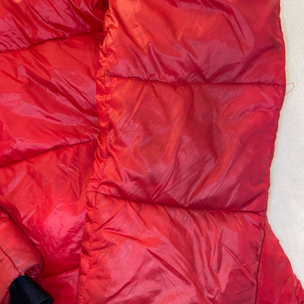 Calvin Klein Red Puffer Jacket Size XL - Picture 9 of 16